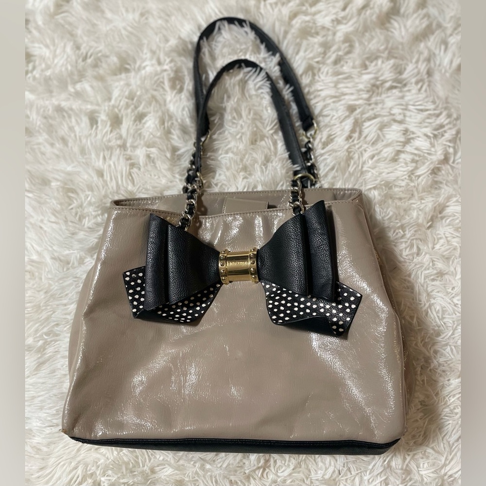 Betsey Johnson Bow Polka Dot Purse Bag Coquette Preppy Chain Strap Satchel Taupe